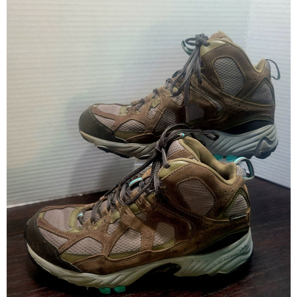 Columbia Ashlane BL3638-365 Size 8.5 Women’s Hiking Boots